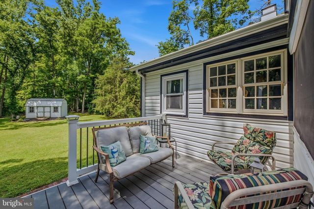 6485 CACAPON RD, Great Cacapon, WV 25422
