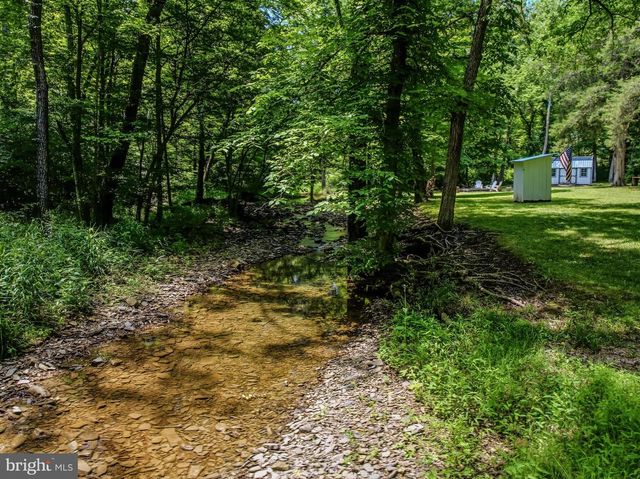 6485 CACAPON RD, Great Cacapon, WV 25422