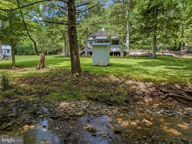 6485 CACAPON RD, Great Cacapon, WV 25422