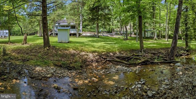 6485 CACAPON RD, Great Cacapon, WV 25422