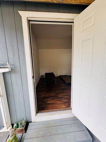 2071 Camp Seale Road, Livingston, TX 77351