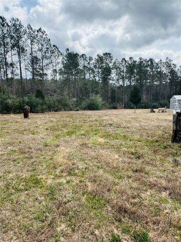 2071 Camp Seale Road, Livingston, TX 77351