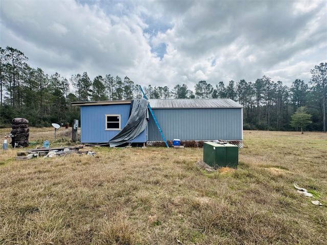 2071 Camp Seale Road, Livingston, TX 77351