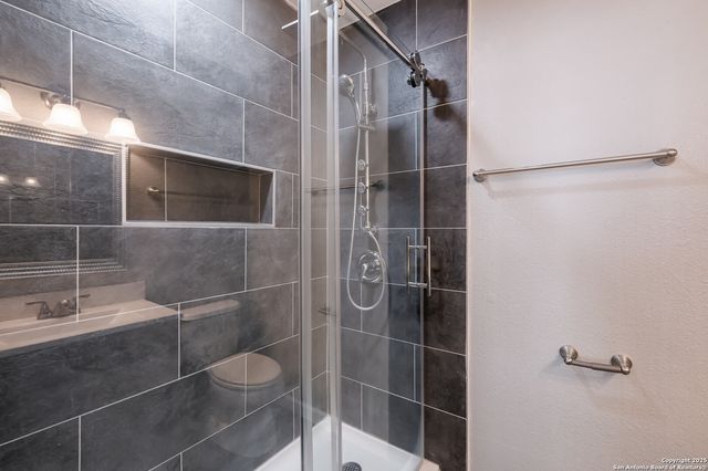 100 Lorenz Rd Apt 804, San Antonio, TX 78209