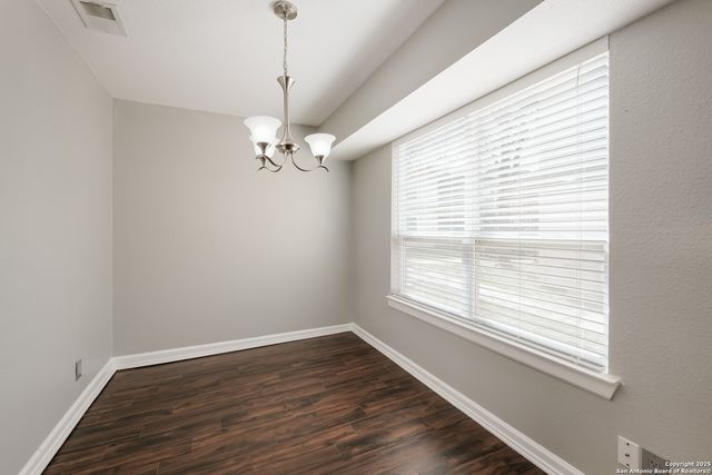 100 Lorenz Rd Apt 804, San Antonio, TX 78209