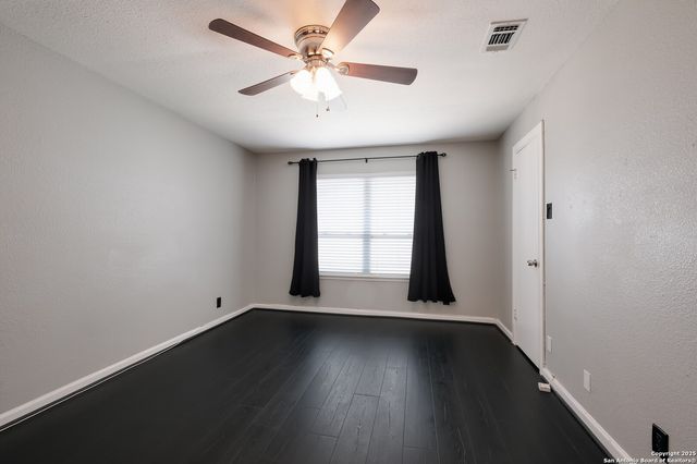 100 Lorenz Rd Apt 804, San Antonio, TX 78209