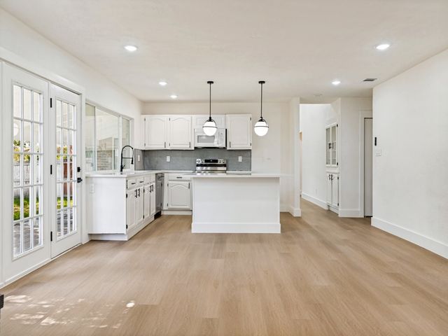 5256 Ragan Drive, The Colony, TX 75056