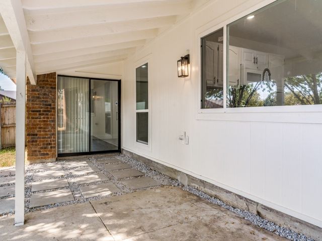 5256 Ragan Drive, The Colony, TX 75056