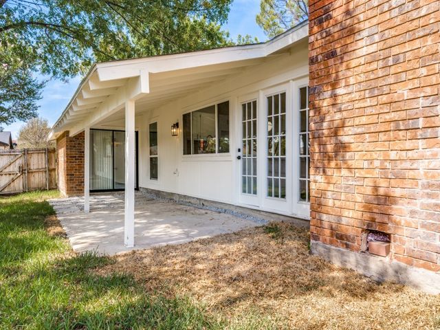 5256 Ragan Drive, The Colony, TX 75056