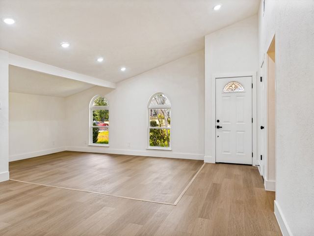 5256 Ragan Drive, The Colony, TX 75056