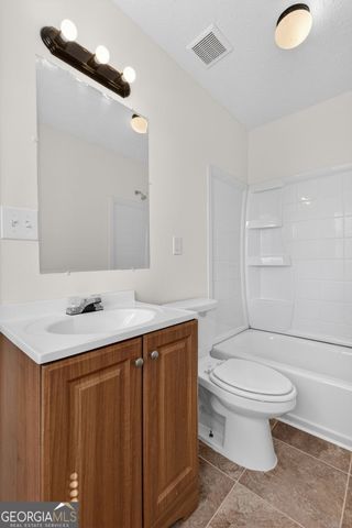 2540 Hartford Drive, Ellenwood, GA 30294