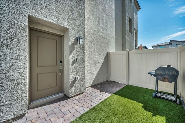7018 Spicy Merlot Street, North Las Vegas, NV 89086