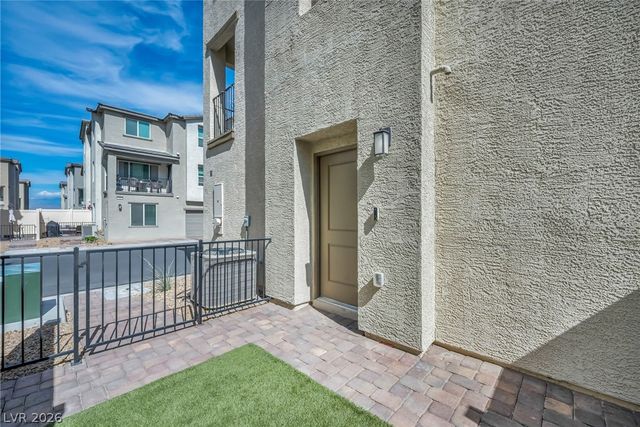 7018 Spicy Merlot Street, North Las Vegas, NV 89086