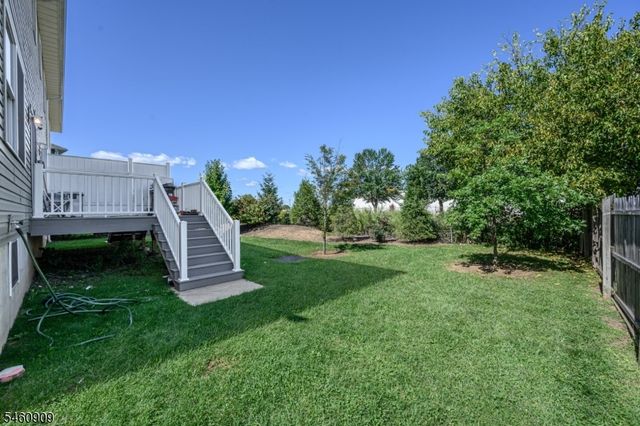 112 Valerie Dr, Manville Boro, NJ 08835