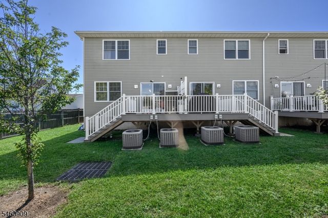 112 Valerie Dr, Manville Boro, NJ 08835