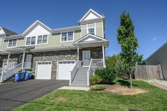 112 Valerie Dr, Manville Boro, NJ 08835