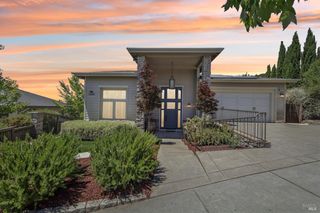 5969 Vista Rdg, Santa Rosa, CA 95409