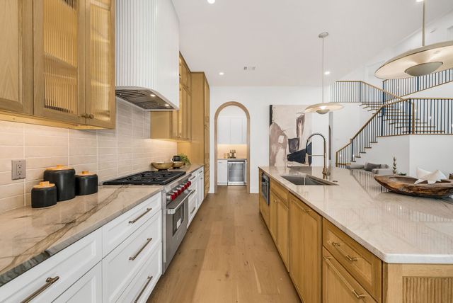 8714 San Fernando Way, Dallas, TX 75218