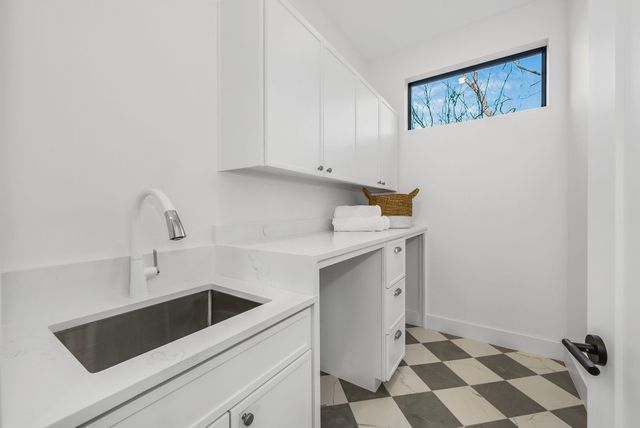 8714 San Fernando Way, Dallas, TX 75218