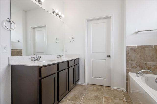 818 Affazia LN, Georgetown, TX 78628