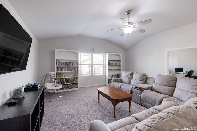 8807 Straight Oaks, San Antonio, TX 78254