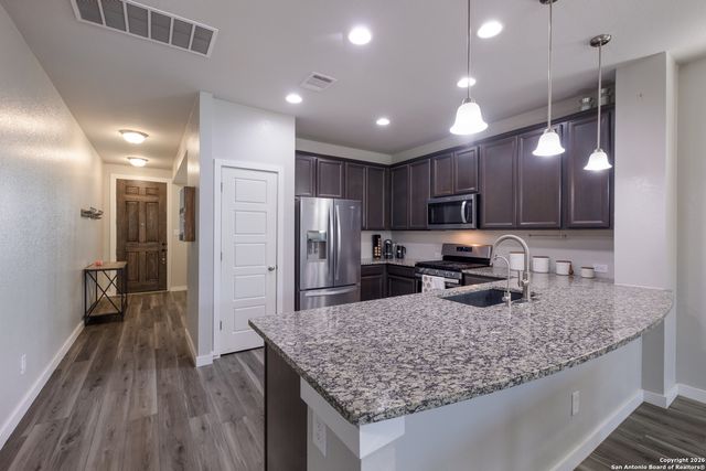 8807 Straight Oaks, San Antonio, TX 78254