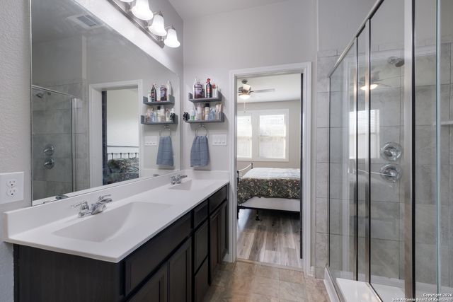 8807 Straight Oaks, San Antonio, TX 78254