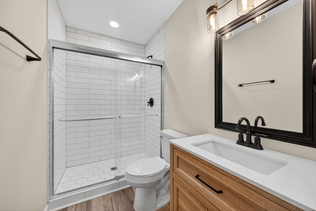 Image 15 of property listing at 2116 Commander Road, North Charleston, SC 29405