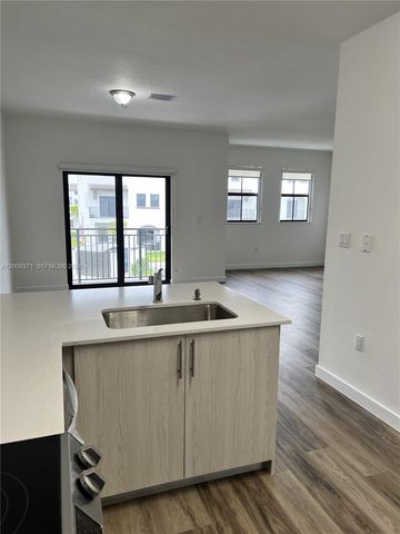 15540 SW 136th St 206, Miami, FL 33196