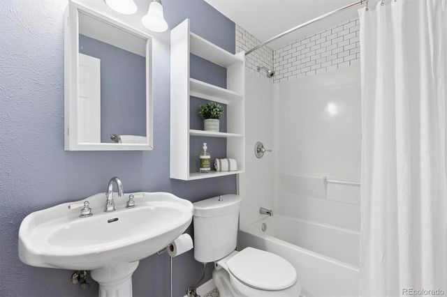 7513 E Costilla Boulevard, Centennial, CO 80112