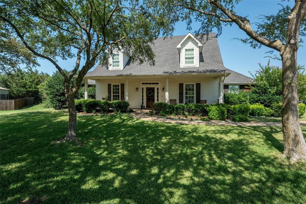 4020 Zachs Court, Midlothian, TX 76065