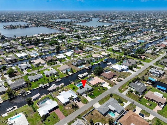 5306 SW 2nd AVE, Cape Coral, FL 33914