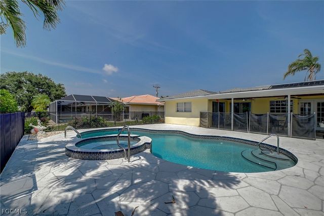5306 SW 2nd AVE, Cape Coral, FL 33914