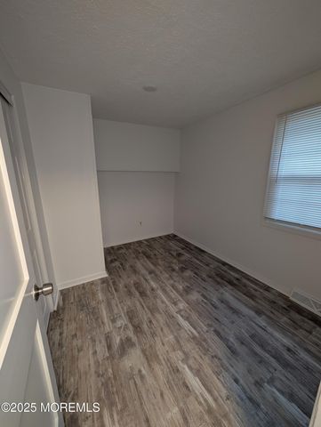 171 Center Street, Aberdeen, NJ 07747