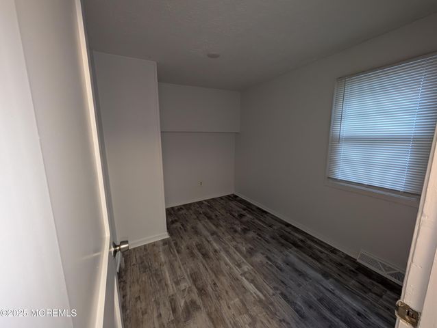 171 Center Street, Aberdeen, NJ 07747