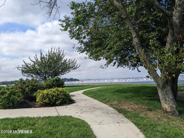 171 Center Street, Aberdeen, NJ 07747
