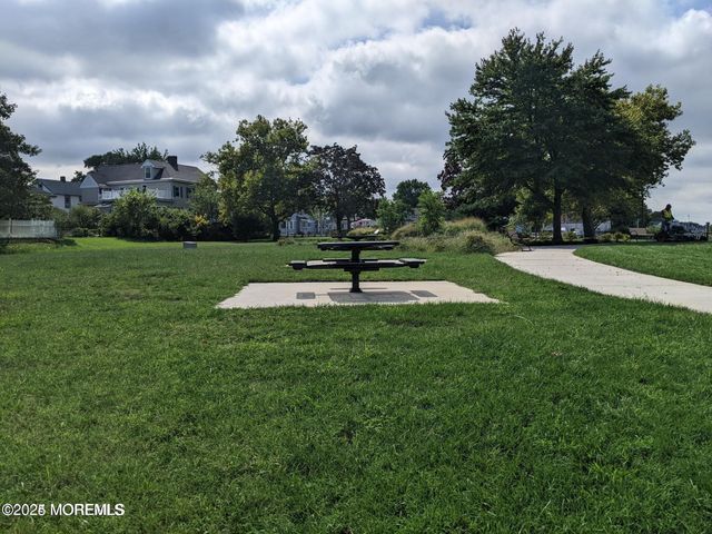 171 Center Street, Aberdeen, NJ 07747