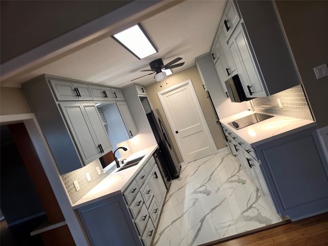 5800 Mount Rockwood Circle, Waco, TX 76710