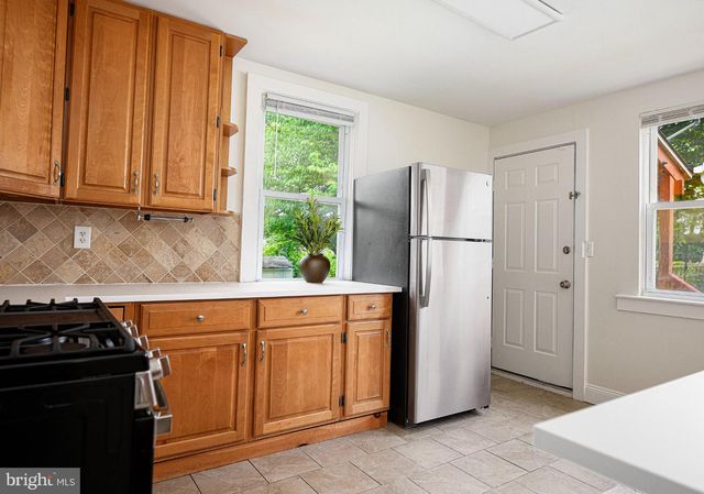 30 FULLERTON HEIGHTS AVE, Baltimore, MD 21236