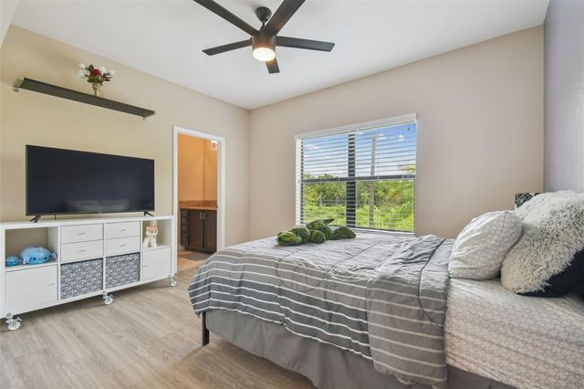 2566 LAKE MANOR DRIVE, Land O Lakes, FL 34639