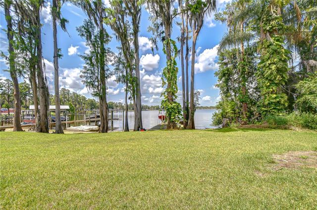 2566 LAKE MANOR DRIVE, Land O Lakes, FL 34639