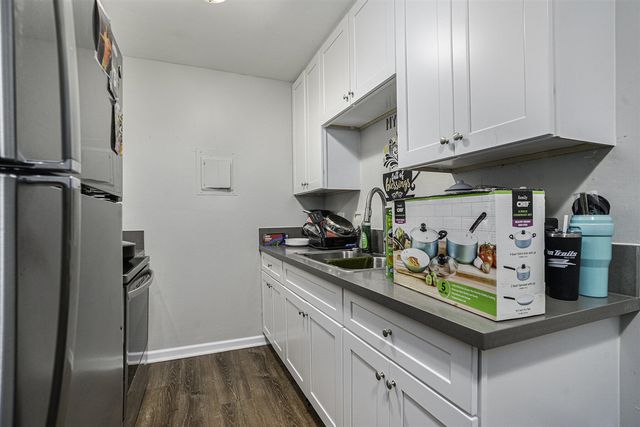 1710 E G Avenue, Kalamazoo, MI 49004