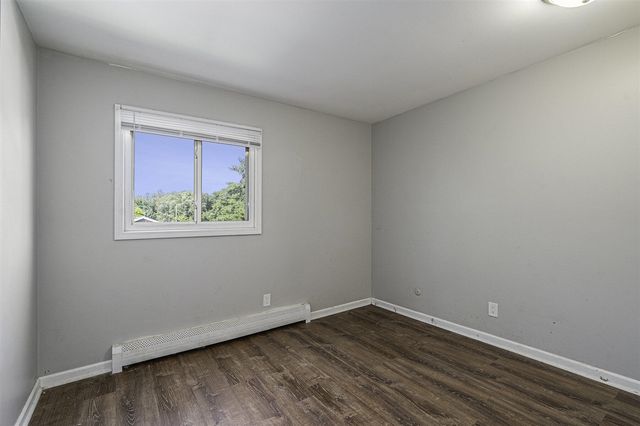 1710 E G Avenue, Kalamazoo, MI 49004