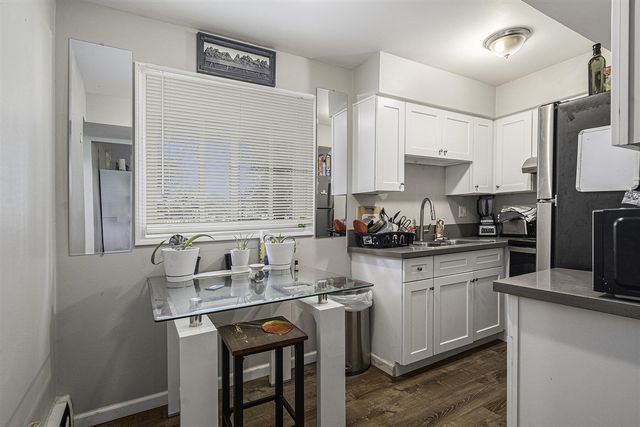 1710 E G Avenue, Kalamazoo, MI 49004