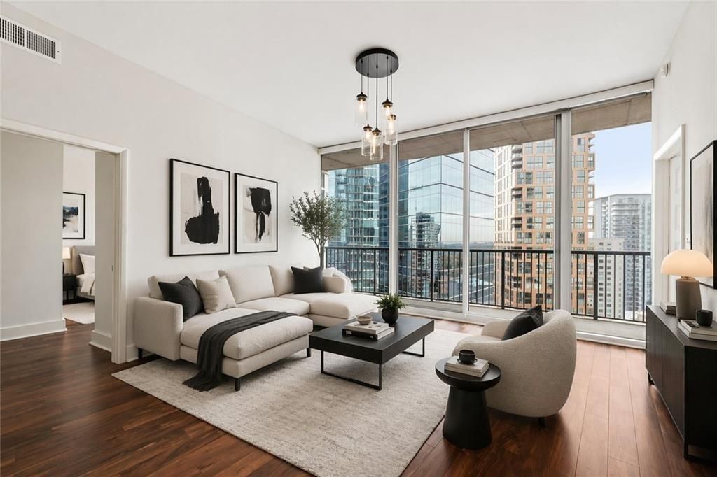 1080 Peachtree Street NE 1904, Atlanta, GA 30309