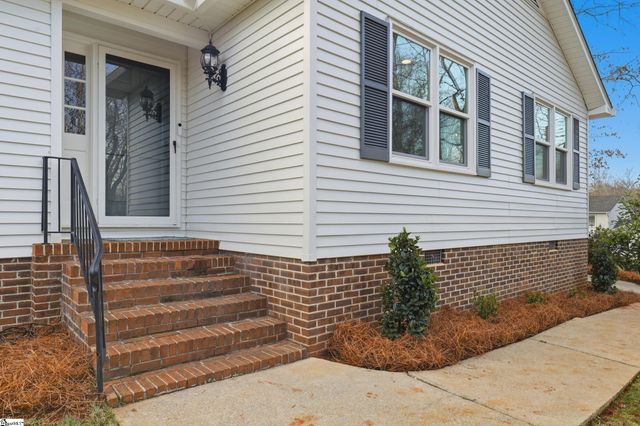 402 Foxcroft Road, Greenville, SC 29615