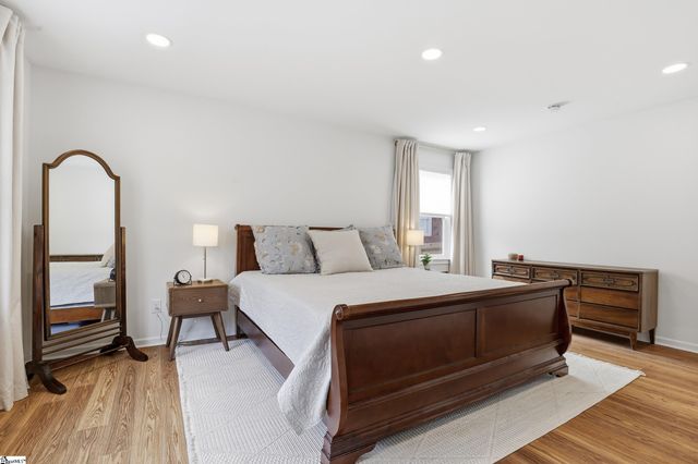 402 Foxcroft Road, Greenville, SC 29615