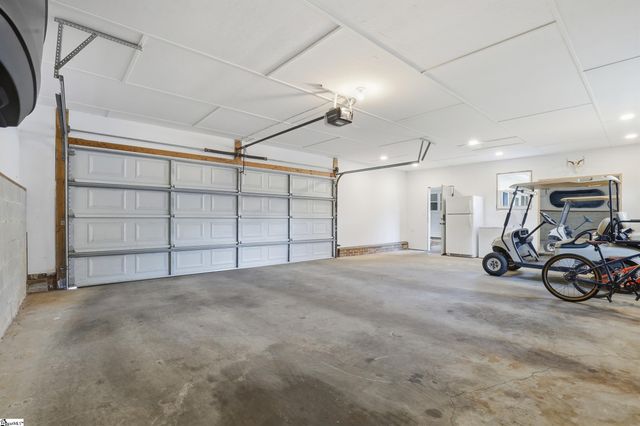 402 Foxcroft Road, Greenville, SC 29615