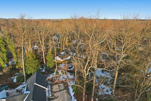 402 Foxcroft Road, Greenville, SC 29615