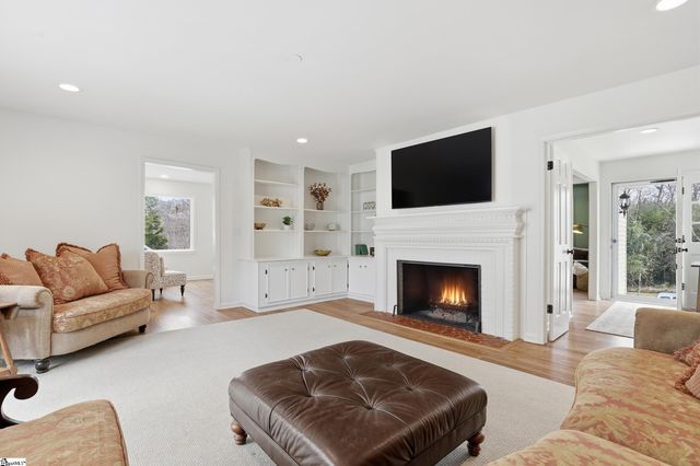 402 Foxcroft Road, Greenville, SC 29615